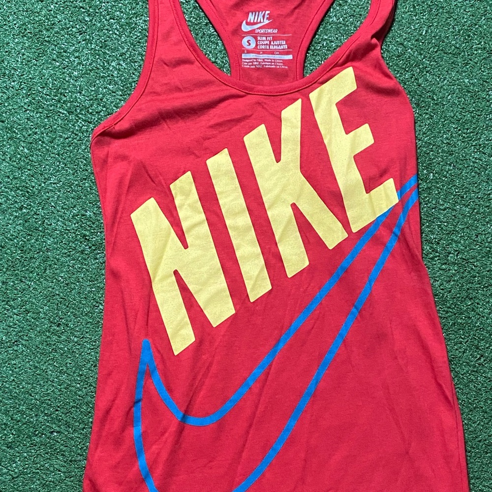 Nike women’s tank top. Size Small